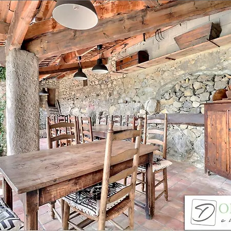 Domaine De La Rochere 펜션
